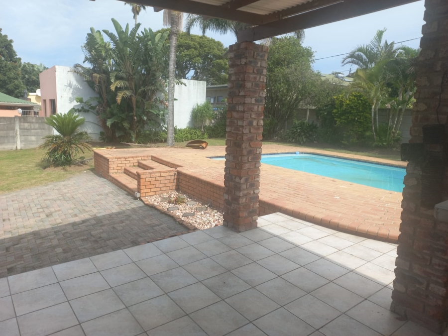 3 Bedroom Property for Sale in Gonubie Eastern Cape